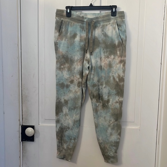 Old Navy Pants - Tye dye joggers